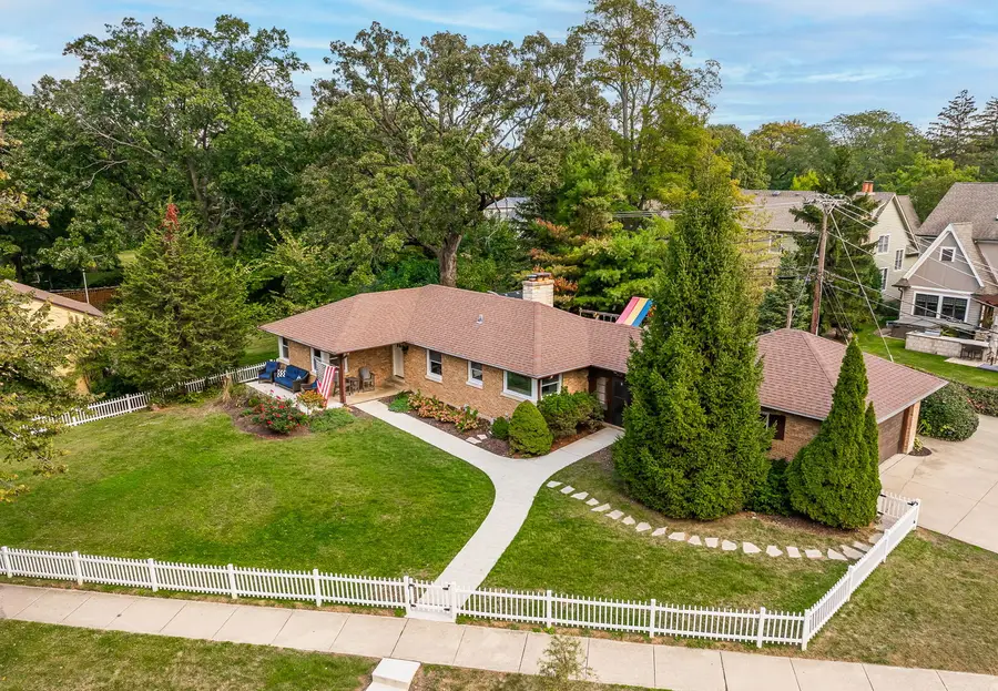 4637 Oakwood Avenue, Downers Grove, IL 60515 - Image #2