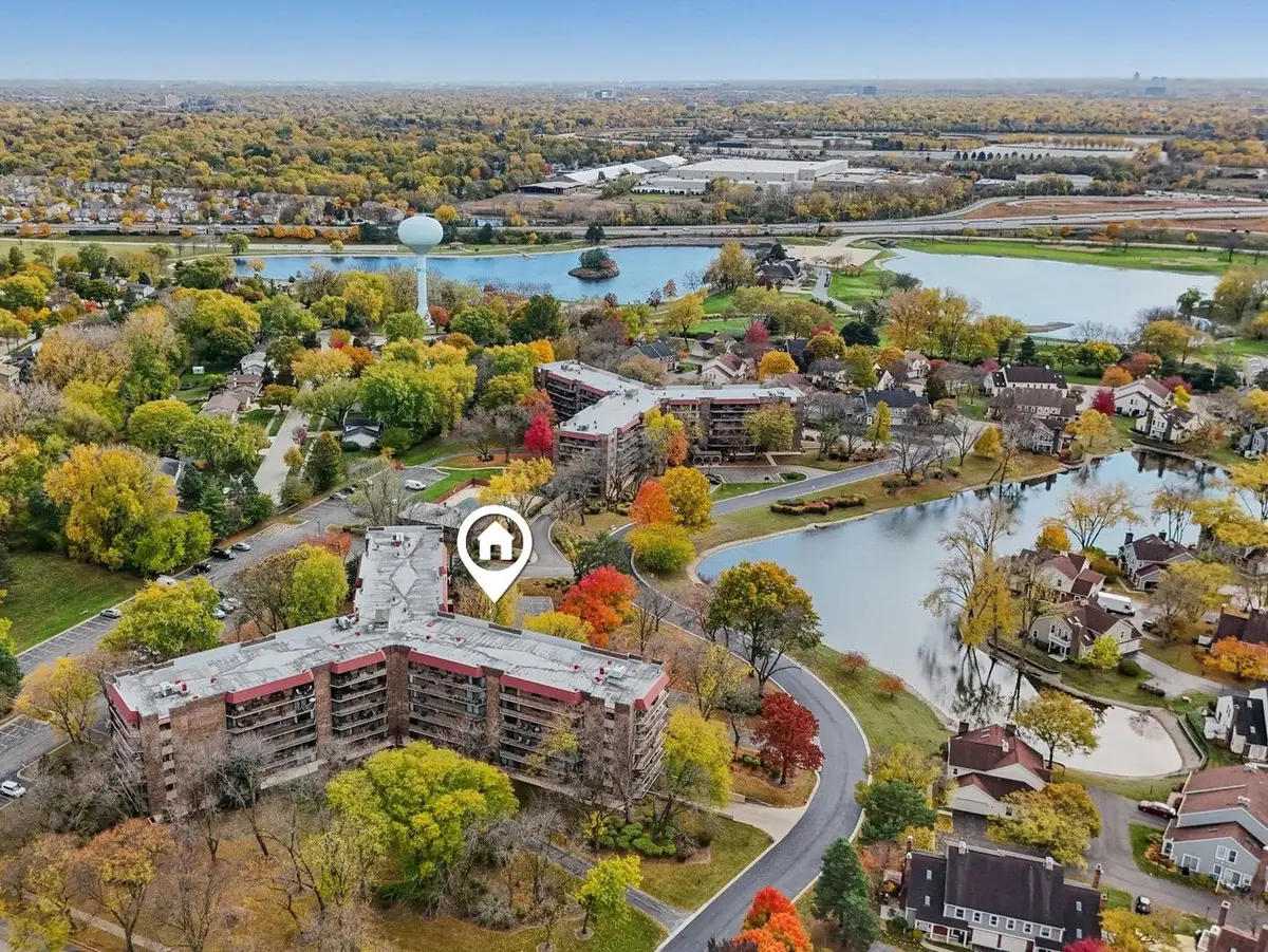 35 S Baybrook Drive #114, Palatine, IL 60074 - Image #1