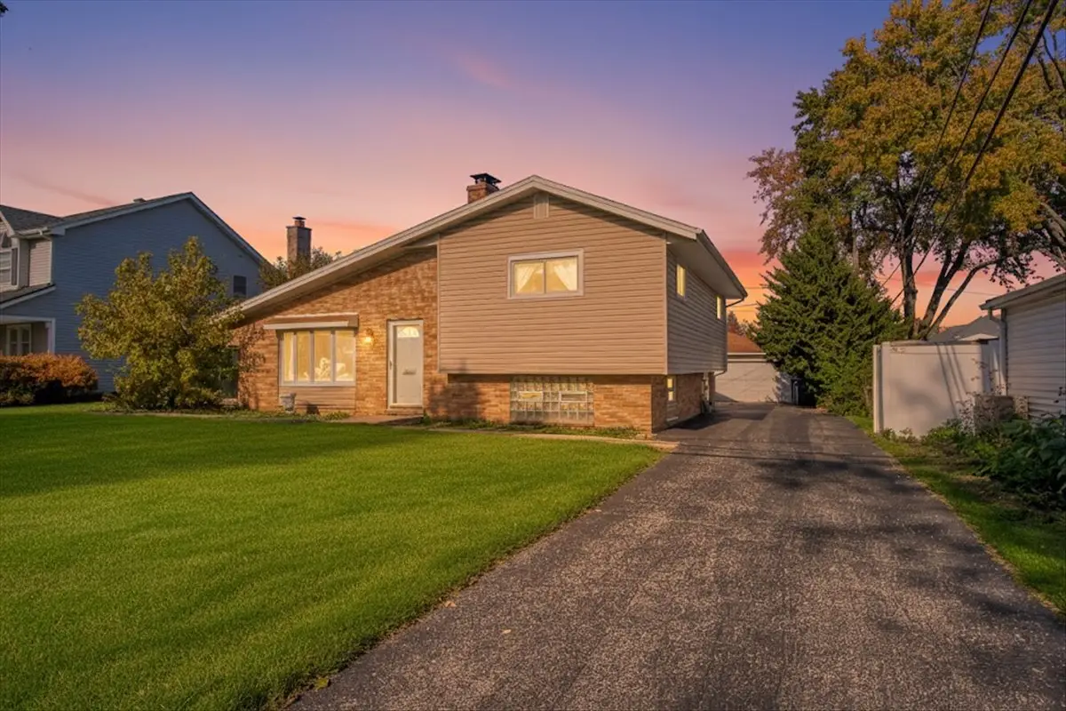 251 W Armitage Avenue, Elmhurst, IL 60126 - Image #1