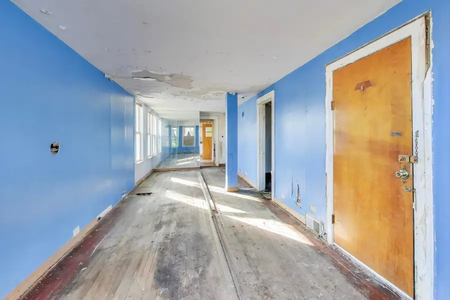 Address Withheld By Seller, Chicago, IL 60618 - Image #2