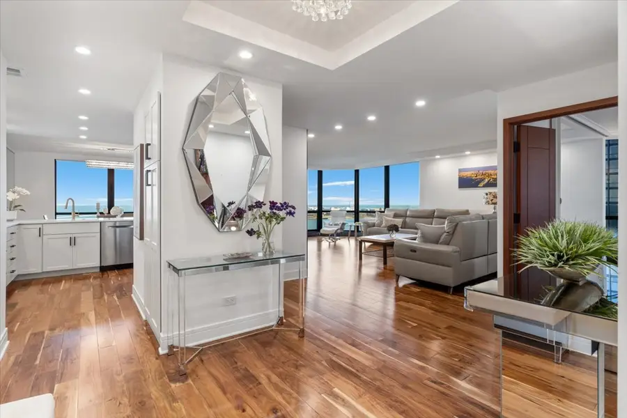 990 N Lake Shore Drive #16A, Chicago, IL 60611 - Image #2