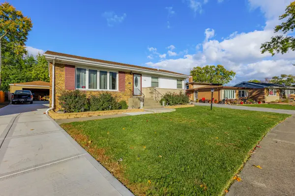 500 Grosvenor Place, Chicago Heights, IL 60411