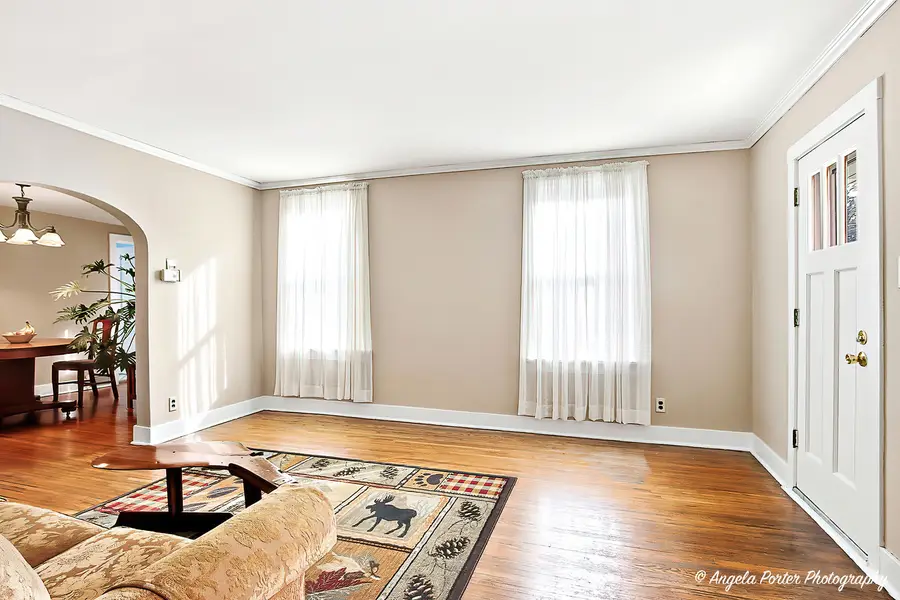 331 Chestnut Street, Woodstock, IL 60098 - Image #2