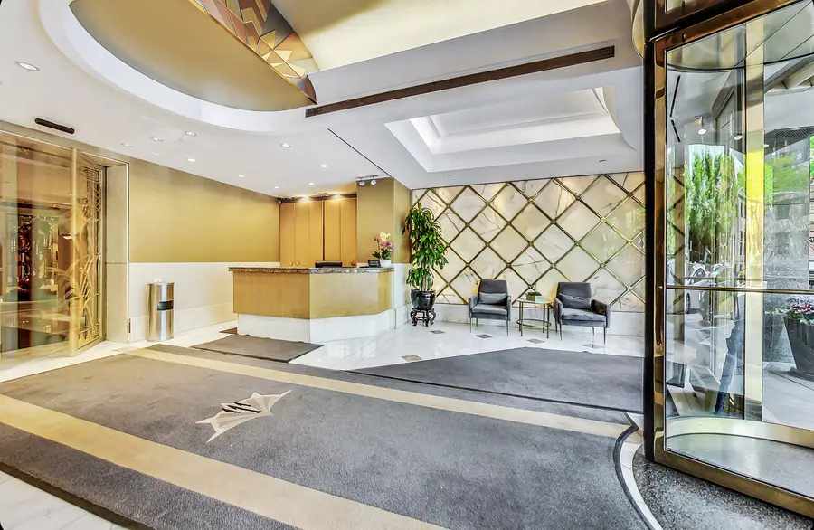 111 E Chestnut Street #37K, Chicago, IL 60611 - Image #3