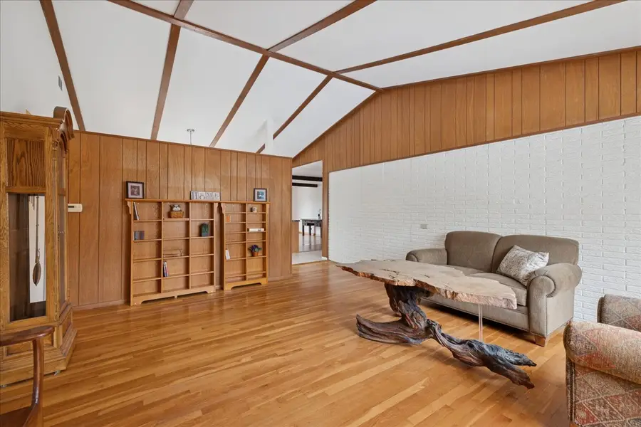 Address Withheld By Seller, Buffalo Grove, IL 60089 - Image #2