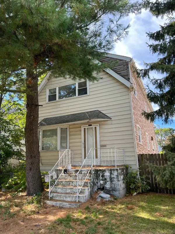 13150 S Houston Avenue, Chicago, IL 60633