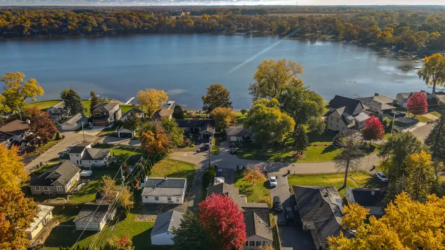 104 Lakewood Drive, Antioch, IL 60002 - Image #2