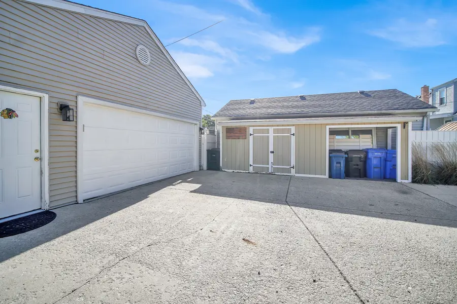 10405 S Christiana Avenue, Chicago, IL 60655 - Image #3