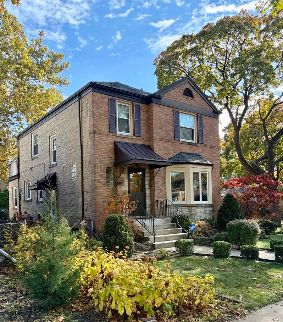 7433 N Washtenaw Avenue, Chicago, IL 60645 - Image #2