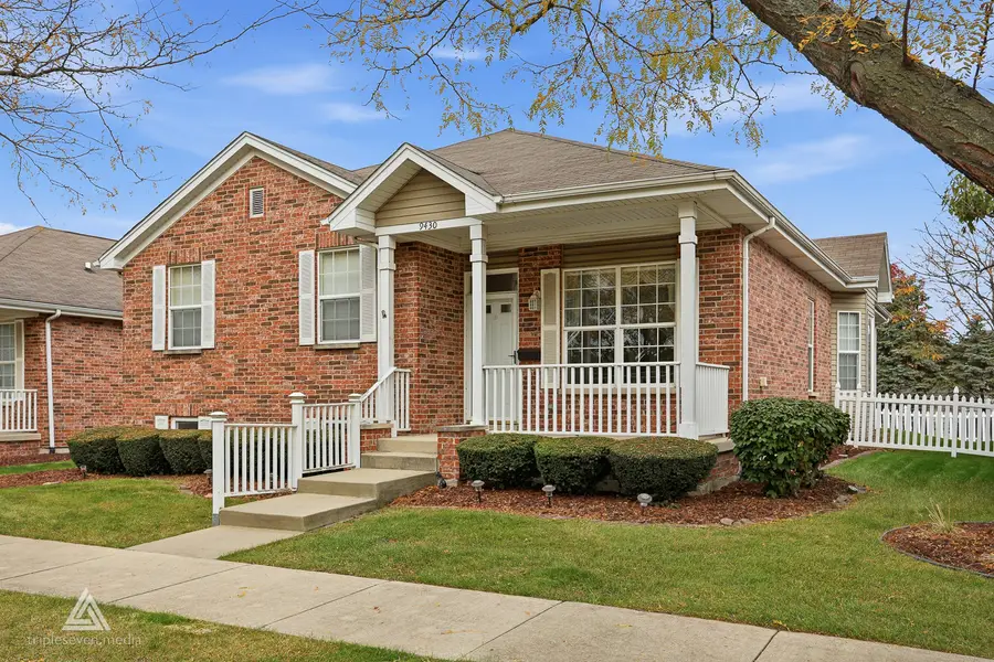 9430 Georgetown Square, Orland Park, IL 60467 - Image #2