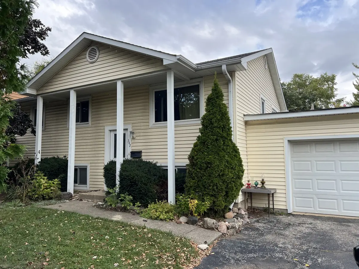 342 Allanson Road, Mundelein, IL 60060 - Image #1