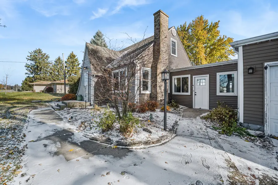 Address Withheld By Seller, Elgin, IL 60124 - Image #2