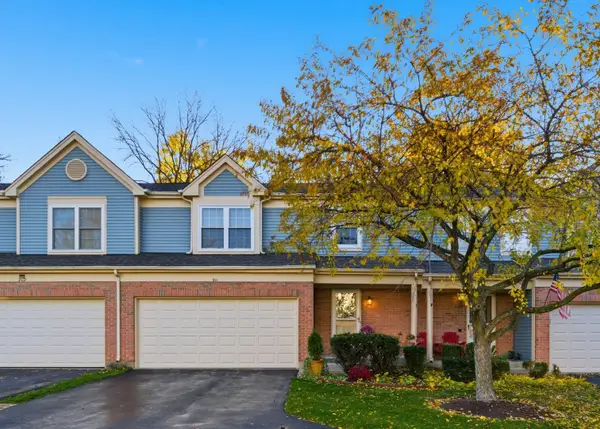 911 Old Oak Circle, Algonquin, IL 60102