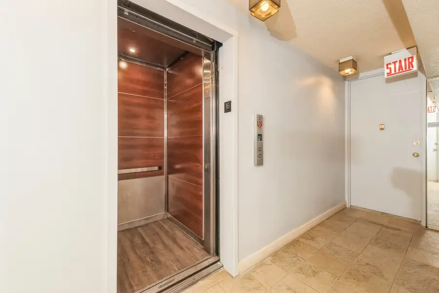 5471 S Hyde Park Boulevard #16AB, Chicago, IL 60615 - Image #2