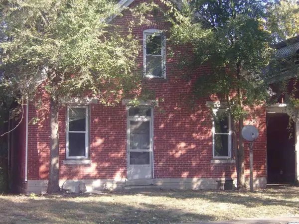 925 Jefferson St, Quincy, IL 62301