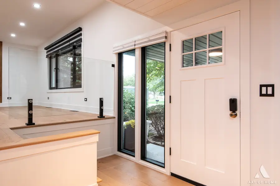 213 Hiawatha Trail, Wood Dale, IL 60191 - Image #3