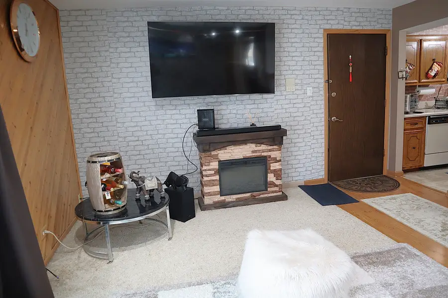 4829 W 109th Street #203, Oak Lawn, IL 60453 - Image #2