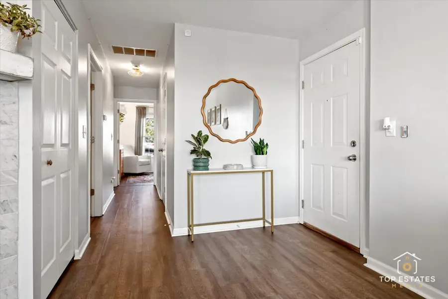 310 Buckingham Circle, Elgin, IL 60120 - Image #3