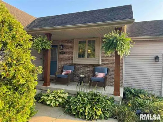 212 E Garfield Street, Minier, IL 61759 - Image #2