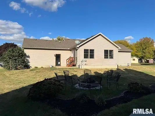 212 E Garfield Street, Minier, IL 61759 - Image #3
