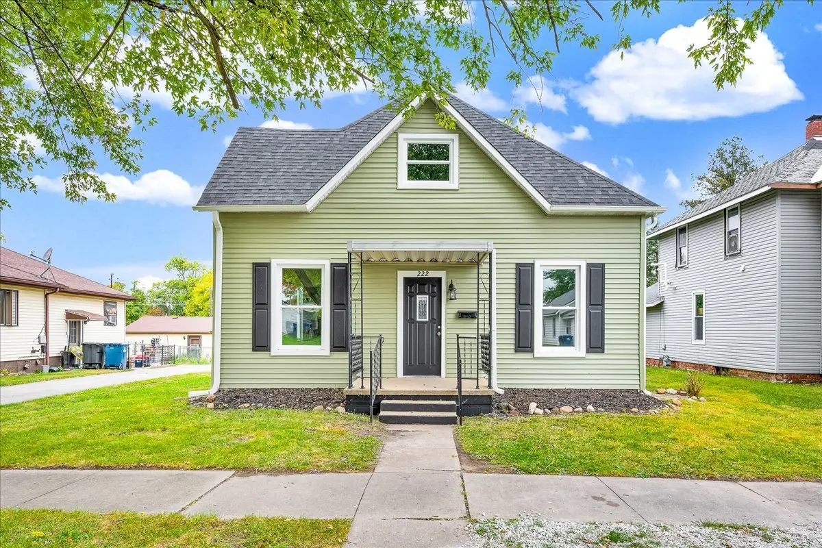 222 W Chestnut Street, Hoopeston, IL 60942 - Image #1