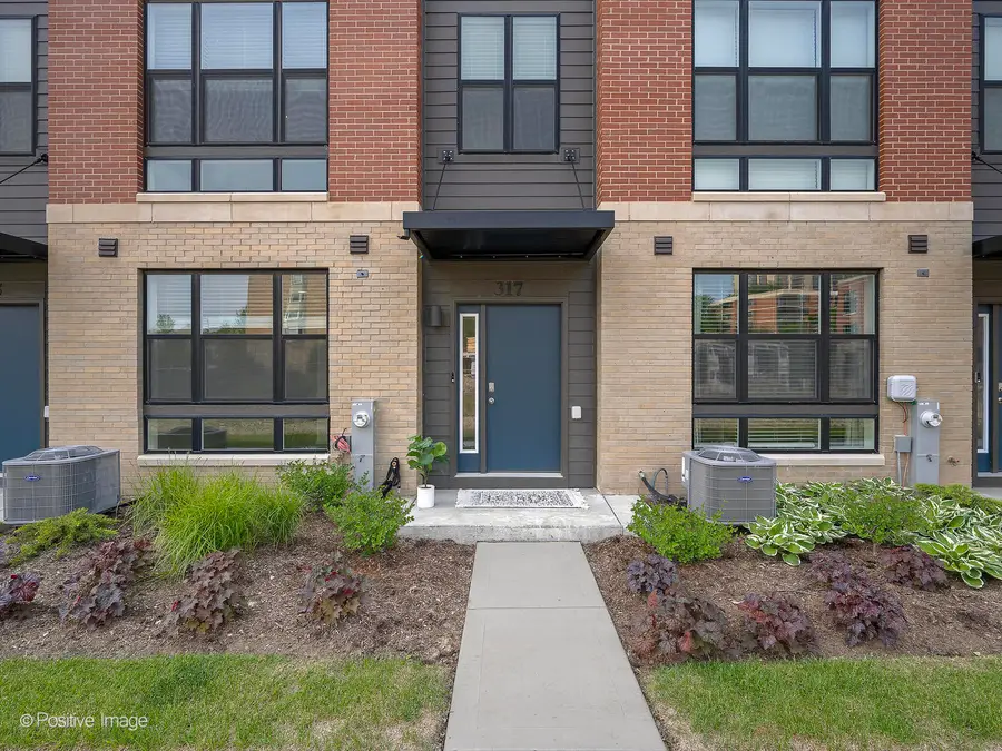 317 Summit Circle, Lombard, IL 60148 - Image #2