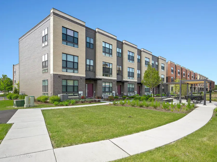 317 Summit Circle, Lombard, IL 60148 - Image #3