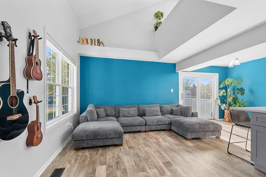 7024 Olde Gatehouse Road, Tinley Park, IL 60477 - Image #3