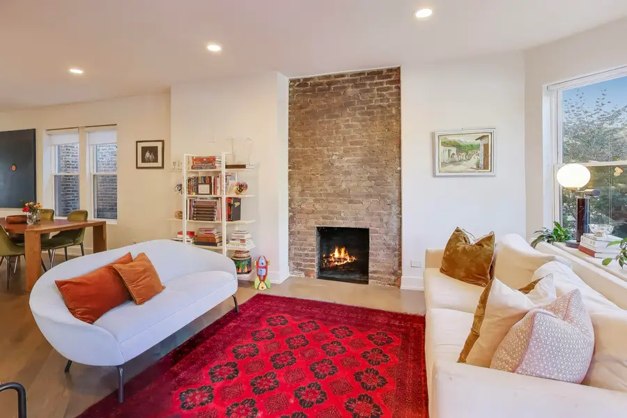 3043 W Diversey Avenue, Chicago, IL 60647 - Image #2