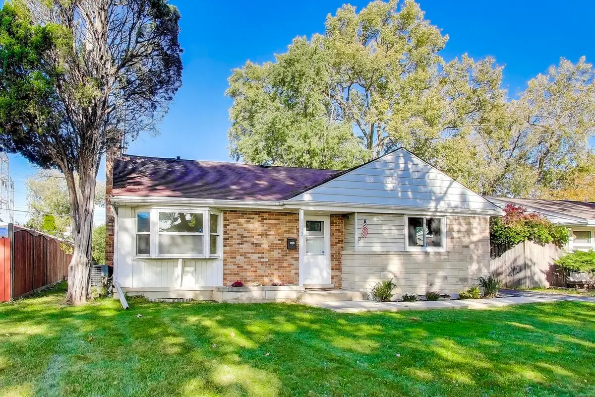 7332 Davis Street, Morton Grove, IL 60053 - Image #1