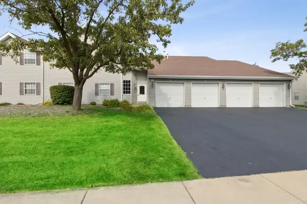 66 Gant Circle #D, Streamwood, IL 60107