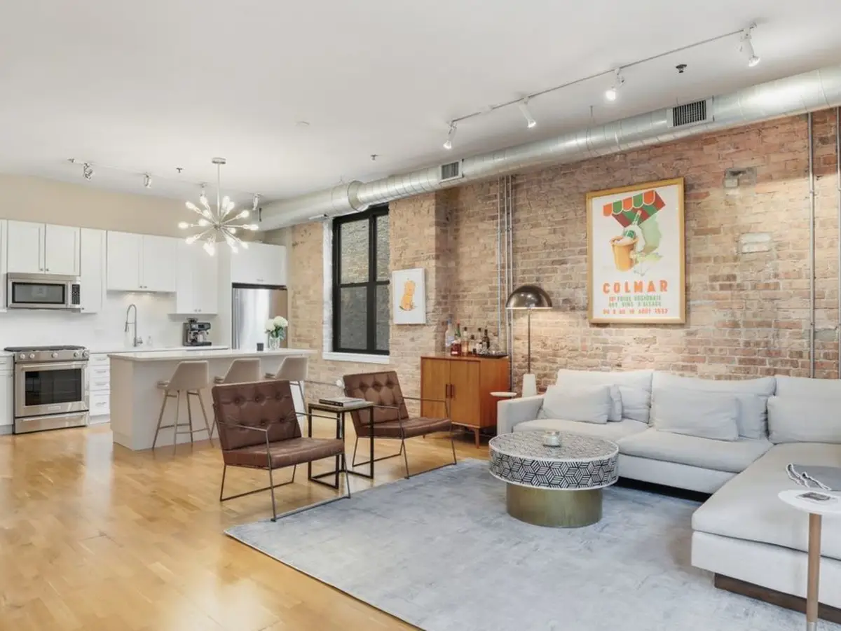 23 N Green Street #202, Chicago, IL 60607 - Image #1