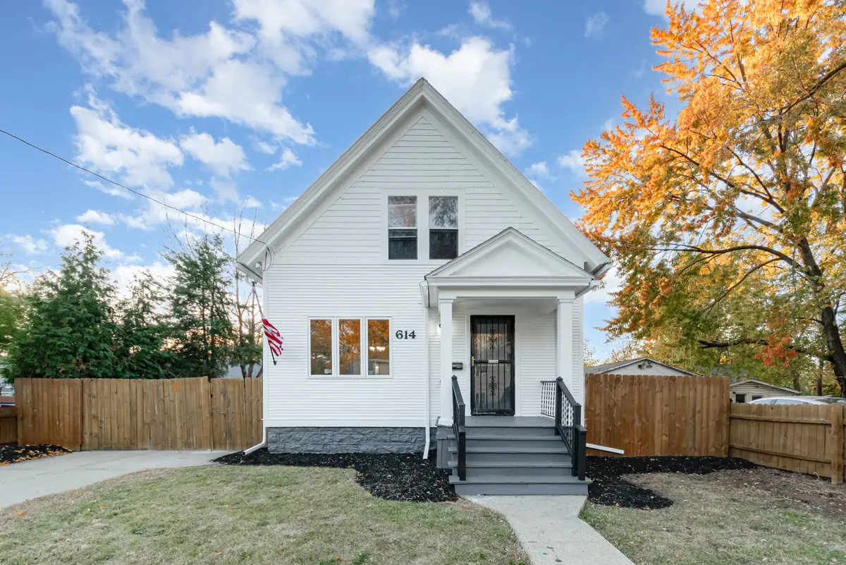 614 Hammond Avenue, Aurora, IL 60506 - Image #1