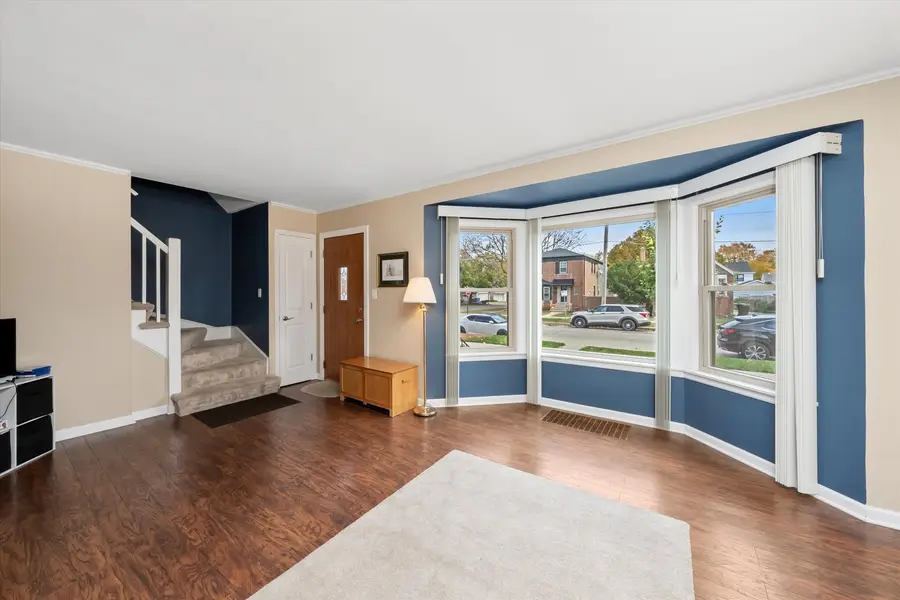 10504 S Homan Avenue, Chicago, IL 60655 - Image #2