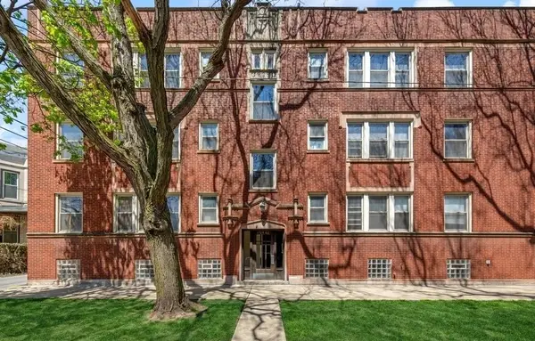 1704 W Catalpa Avenue #2W, Chicago, IL 60640