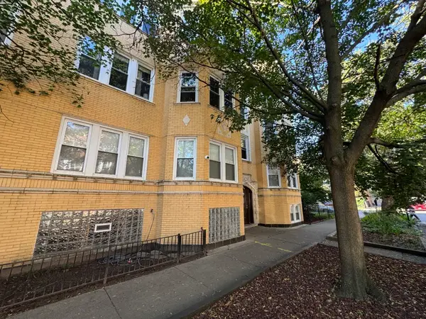 2257 W Rosemont Avenue #1, Chicago, IL 60659