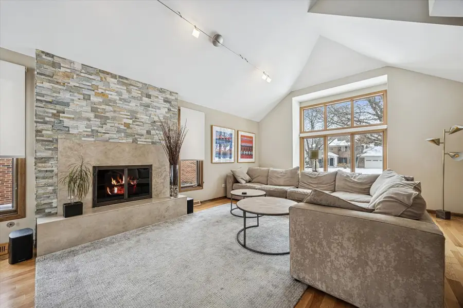 7612 Ridgewood Lane, Burr Ridge, IL 60527 - #3