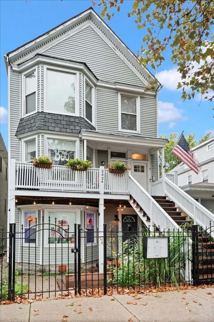 2924 N Talman Avenue #3, Chicago, IL 60618 - Image #1