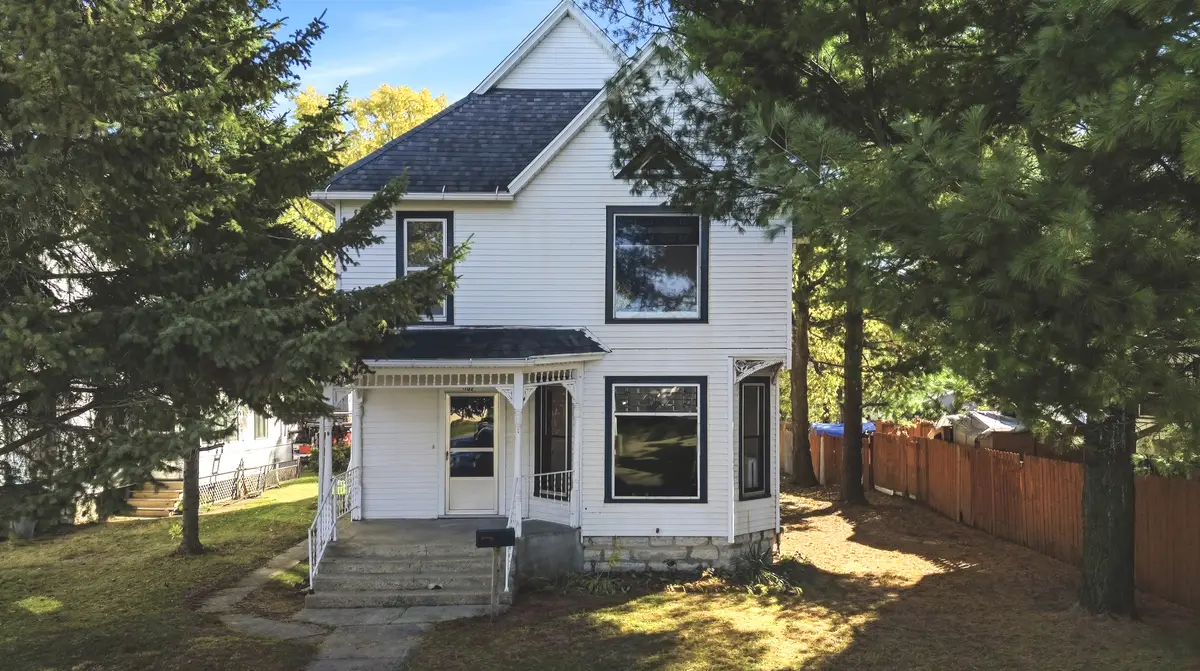 1102 W 3rd Street, Dixon, IL 61021 - Image #1