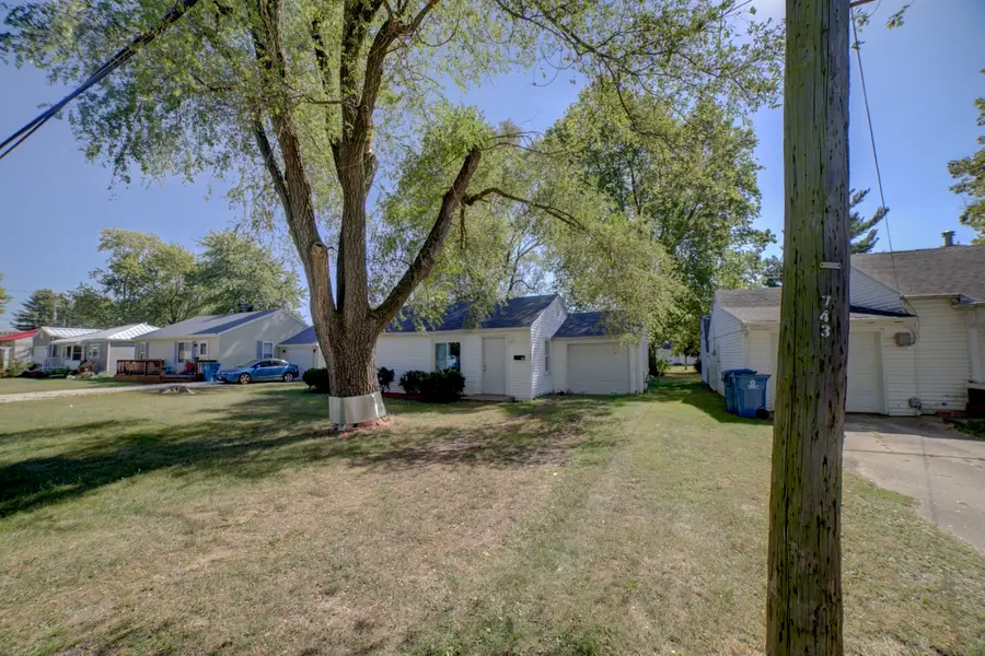 745 E Oak Street, Watseka, IL 60970 - Image #3