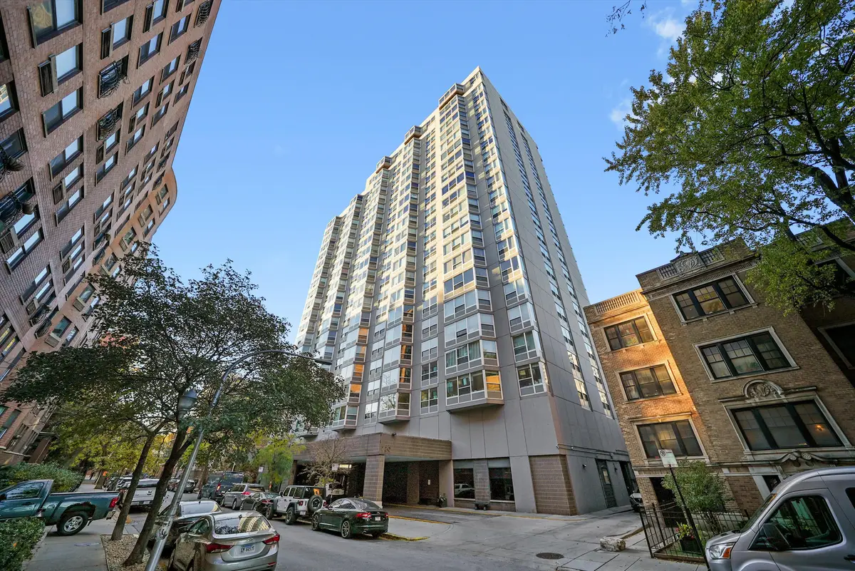 720 W Gordon Terrace #3B, Chicago, IL 60613 - Image #1