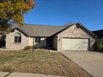 2304 22nd Avenue, Sterling, IL 61081