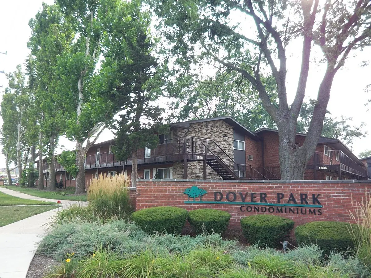 1500 S Busse Road #2D, Mount Prospect, IL 60056 - Image #1