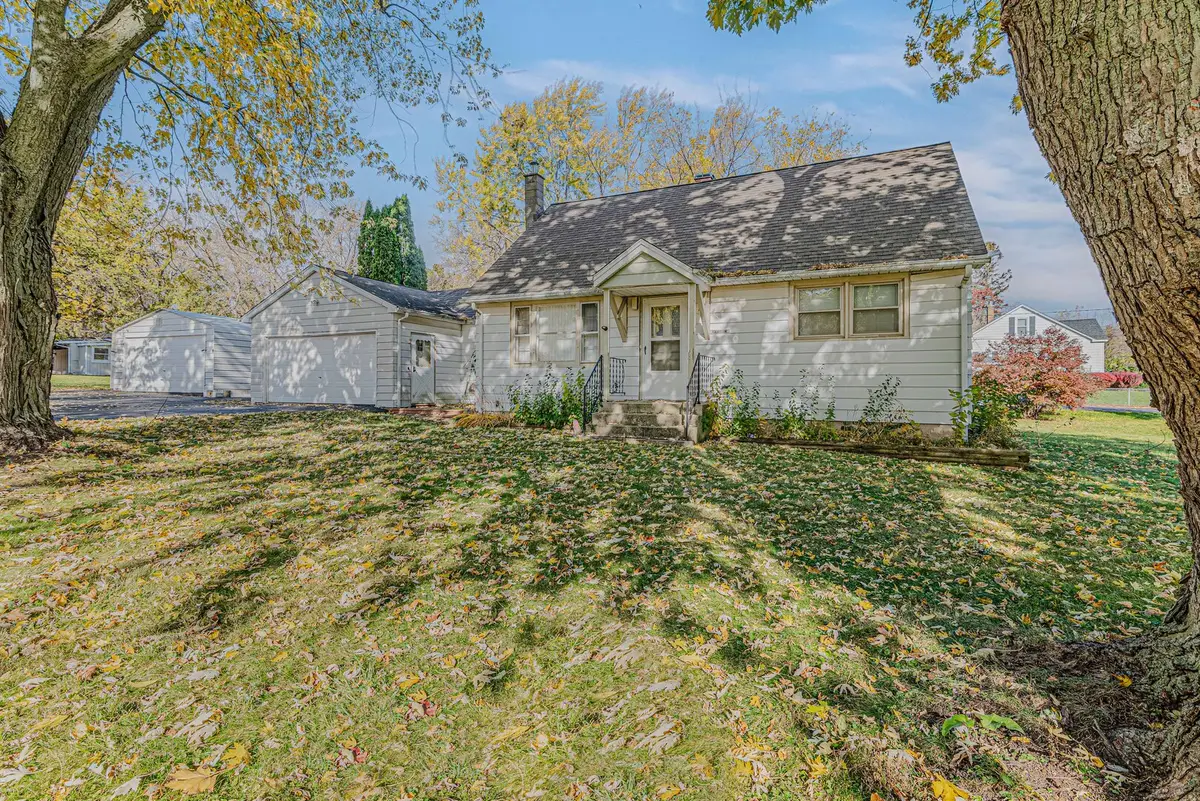 1414 Belle Plaine Avenue, Gurnee, IL 60031 - Image #1