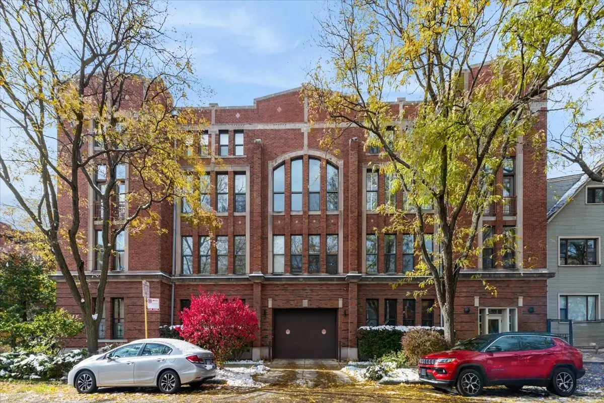 Address Withheld By Seller, Chicago, IL 60657 - Image #1