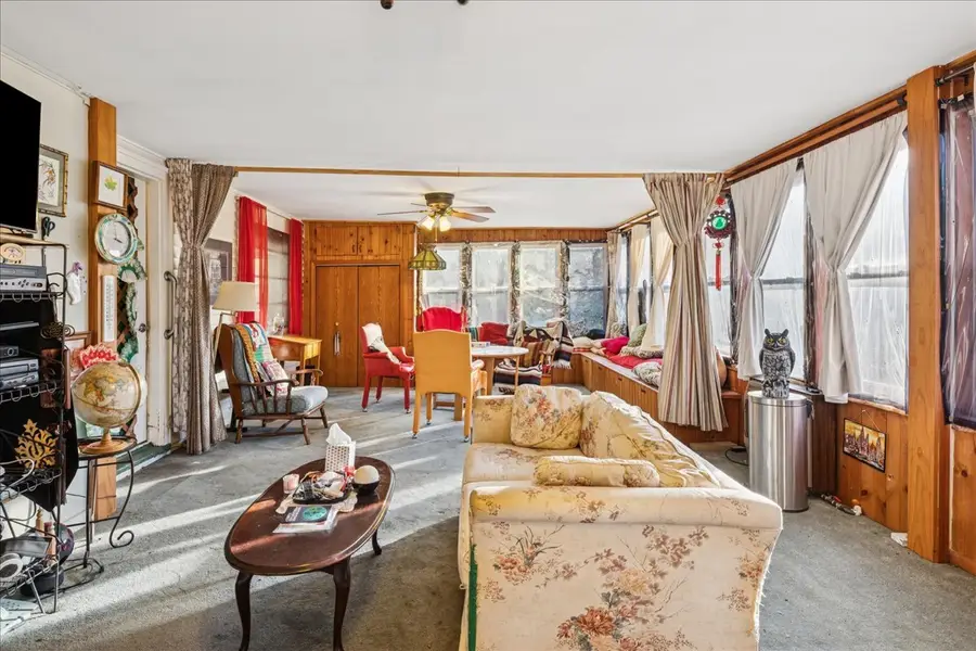 29652 W Roberts Road, Island Lake, IL 60042 - Image #3