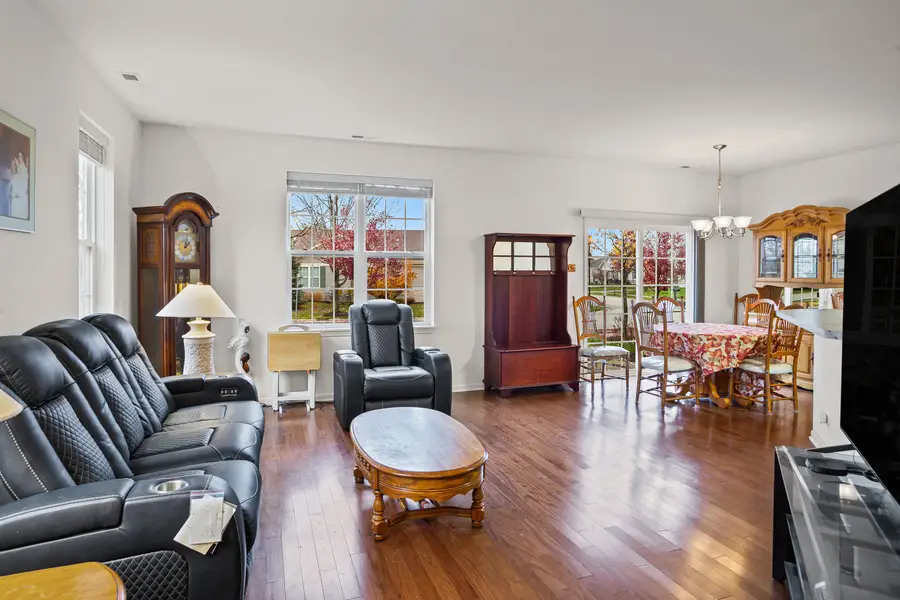 1594 Hannah Lane #1112, Pingree Grove, IL 60140 - Image #3