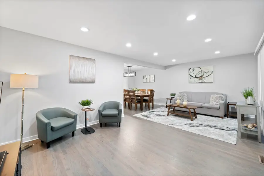 325 W Central Avenue, Lombard, IL 60148 - Image #3