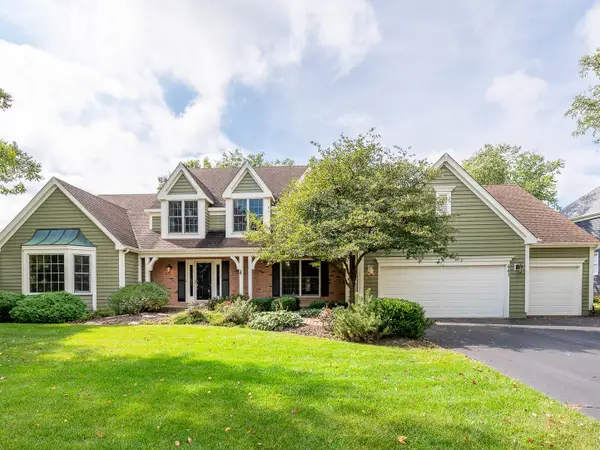 441 Country Lane, Crystal Lake, IL 60012