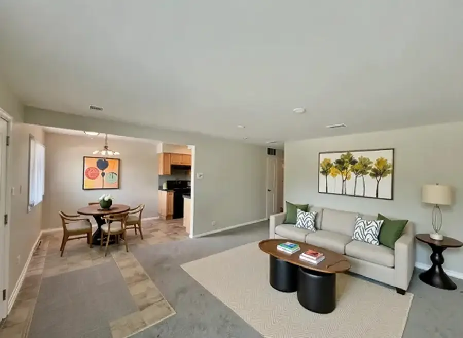 606 E 164th Place, South Holland, IL 60473 - Image #2